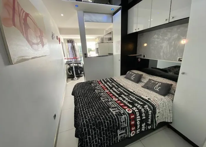 Appartement 7, Port Nature 1 Au Village Naturiste Agde